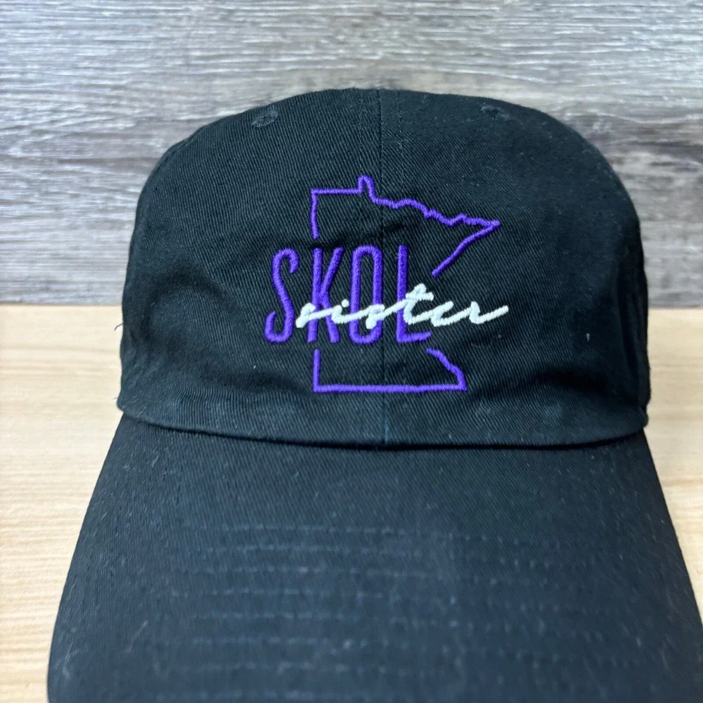 Minnesota Vikings Hat Cap Strap Back Womens Black SKOL Sister '47‎ Adjustable